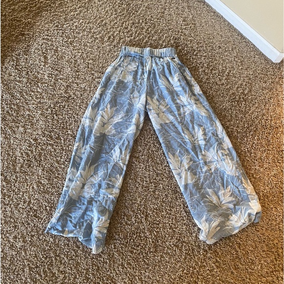 O’Neill flowy cut out pants - Picture 2 of 5